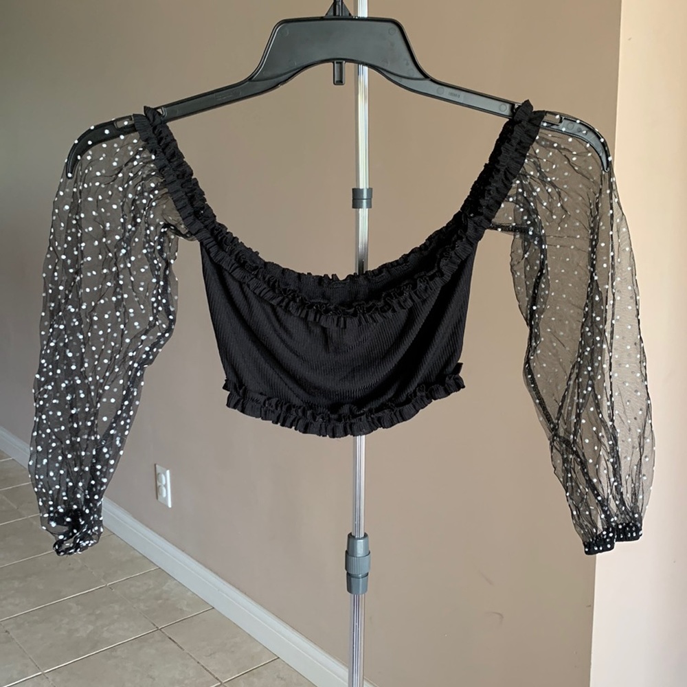NWOT SHEIN Cropped Top with Lace Long Sleeves • Size XS